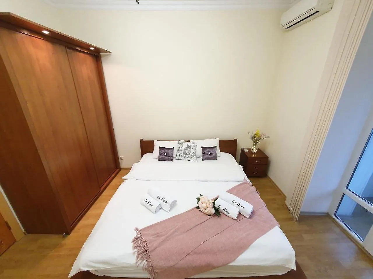 Inn Home Apartments In Kiev Center Ukraine