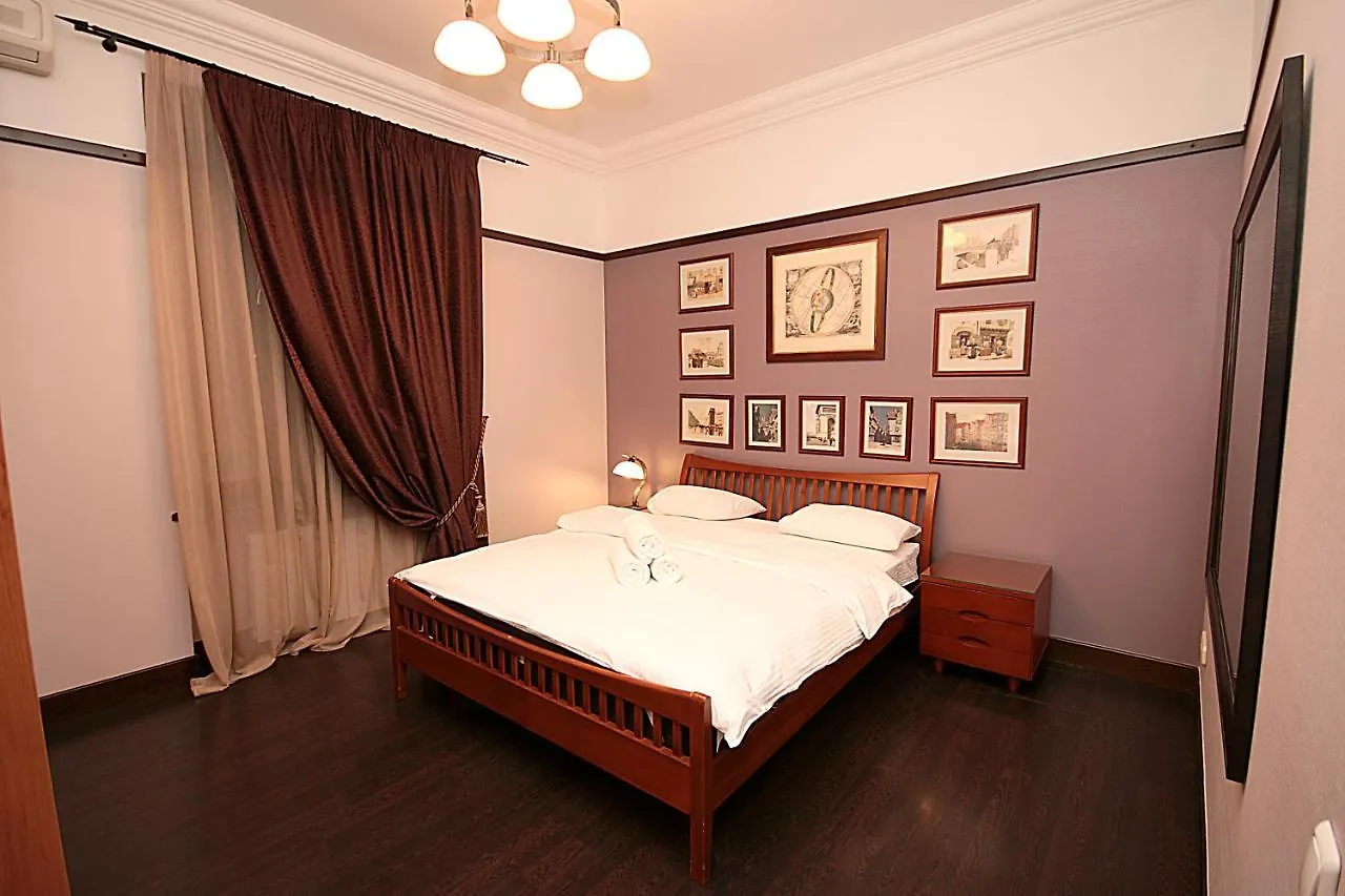Inn Home Apartments In Kiev Center